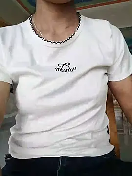 Jade hi online show from 07-25-26, 01:36