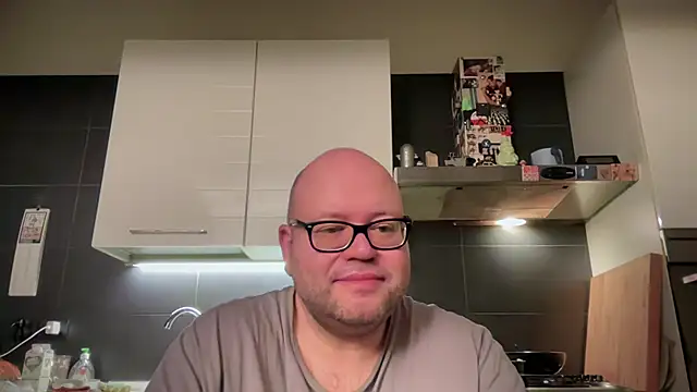 theitalianbear online show from 02-07-25, 03:01