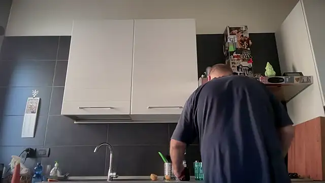 theitalianbear online show from 10-13-25, 01:55