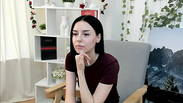 ZinaQuilimaco online show from 07-28-26, 10:10