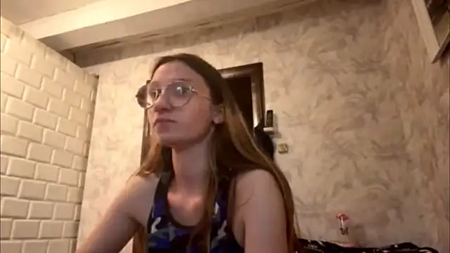 Snapshot of Eva_crazys chatting on 07-27-26, 04:14 Eva crazys online show from 07-27-26, 04:14