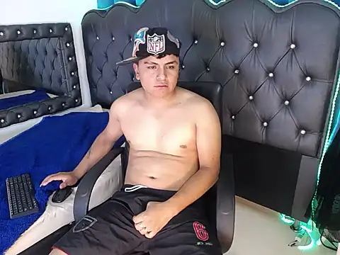 NoahBrowns  online show from 07-28-26, 03:43