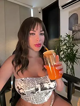 Snapshot of HannaBeckett chatting on 02-02-25, 03:17 HannaBeckett online show from 02-02-25, 03:17