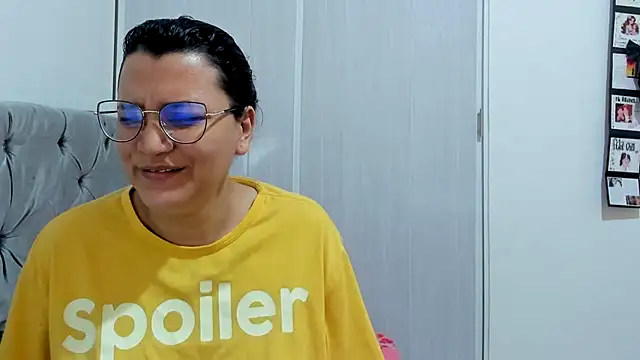 MARILYN GARCIA online show from 01-12-25, 01:48