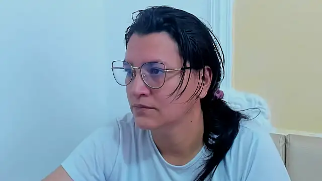 MARILYN GARCIA online show from 03-02-25, 03:27