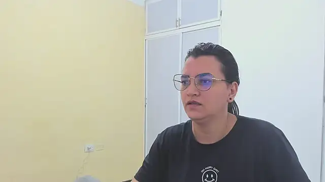 MARILYN GARCIA online show from 03-13-25, 01:40