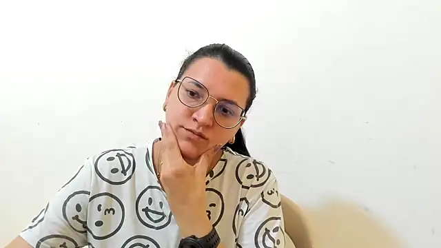 MARILYN GARCIA online show from 11-06-25, 03:02