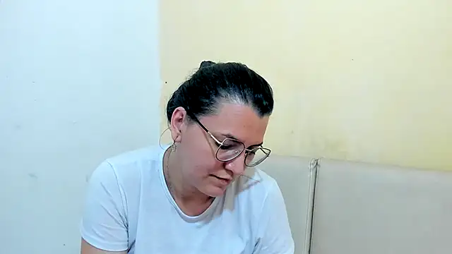 MARILYN GARCIA online show from 04-29-26, 05:30