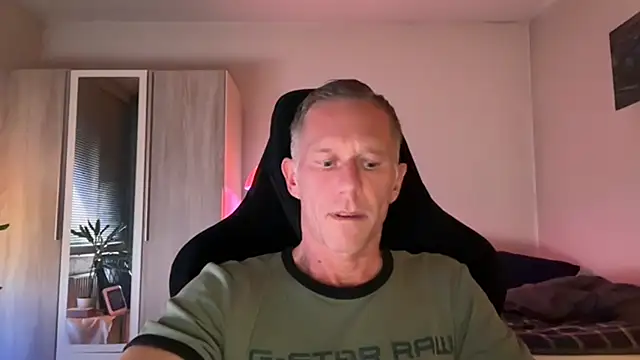 slaveboy2016xh online show from 09-08-25, 08:08