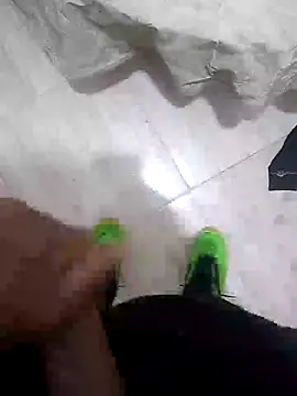 Snapshot of Demillvan chatting on 05-07-26, 01:27 Demillvan online show from 05-07-26, 01:27
