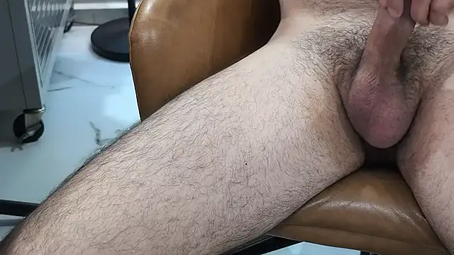 Snapshot of sweetgmx chatting on 10-23-25, 07:01 sweetgmx online show from 10-23-25, 07:01