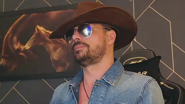 Snapshot of ChrisKox chatting on 01-31-25, 02:17 ChrisKox online show from 01-31-25, 02:17