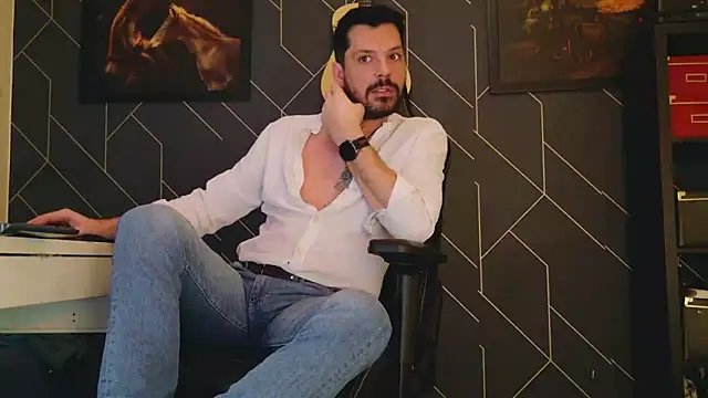 Snapshot of ChrisKox chatting on 02-07-25, 10:09 ChrisKox online show from 02-07-25, 10:09