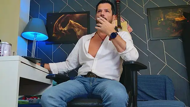 Snapshot of ChrisKox chatting on 09-19-25, 05:02 ChrisKox online show from 09-19-25, 05:02