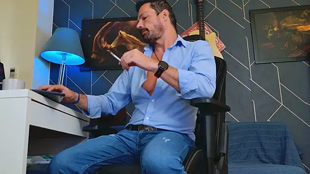 Snapshot of ChrisKox chatting on 09-25-25, 05:22 ChrisKox online show from 09-25-25, 05:22