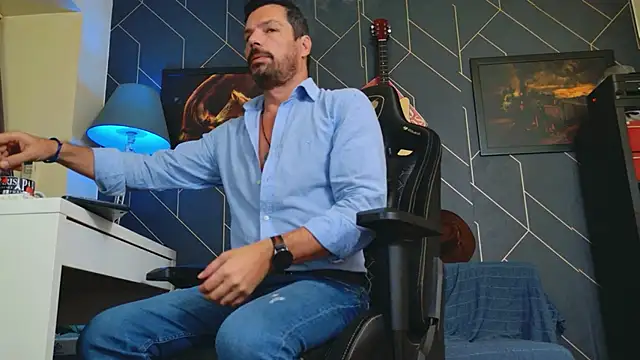 Snapshot of ChrisKox chatting on 09-27-25, 12:15 ChrisKox online show from 09-27-25, 12:15