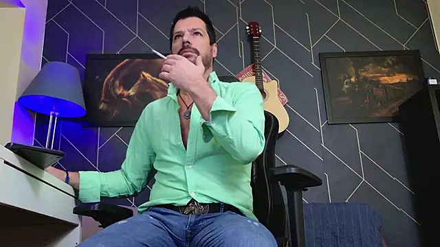 Snapshot of ChrisKox chatting on 11-29-25, 02:36 ChrisKox online show from 11-29-25, 02:36