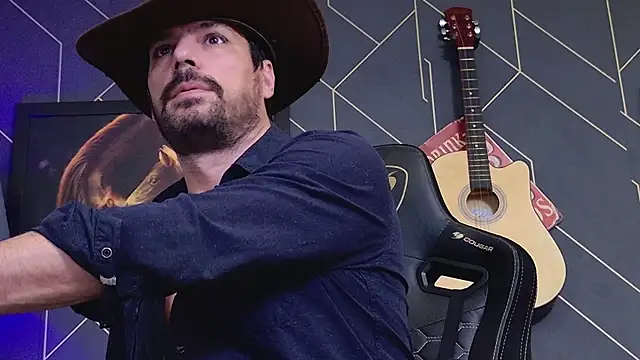 Snapshot of ChrisKox chatting on 11-29-25, 02:42 ChrisKox online show from 11-29-25, 02:42