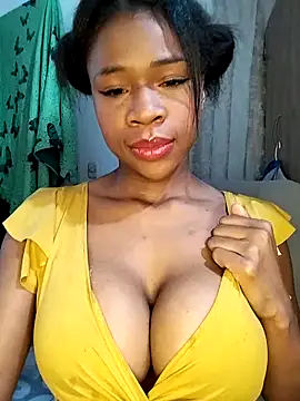 Snapshot of angel_allis chatting on 10-24-25, 03:58 angel allis online show from 10-24-25, 03:58