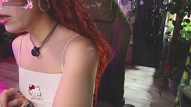 Snapshot of Dead_Butterfly chatting on 11-15-25, 03:37 Dead Butterfly online show from 11-15-25, 03:37