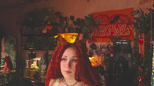 Snapshot of Dead_Butterfly chatting on 11-23-25, 03:39 Dead Butterfly online show from 11-23-25, 03:39