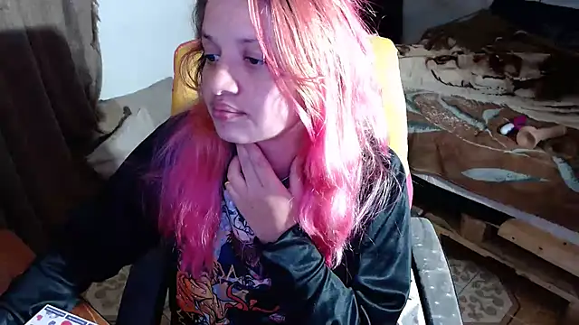 Snapshot of kattydirtylol chatting on 12-10-24, 12:50 kattydirtylol online show from 12-10-24, 12:50