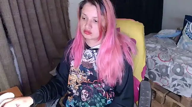 Snapshot of kattydirtylol chatting on 12-13-24, 02:32 kattydirtylol online show from 12-13-24, 02:32