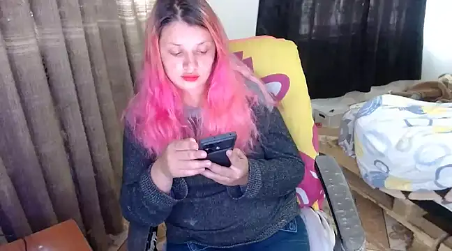 Snapshot of kattydirtylol chatting on 12-13-24, 09:30 kattydirtylol online show from 12-13-24, 09:30