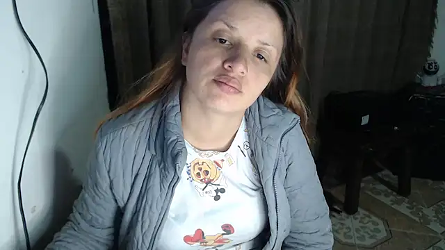 Snapshot of kattydirtylol chatting on 10-10-25, 11:04 kattydirtylol online show from 10-10-25, 11:04