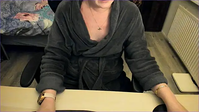 Snapshot of minoesje37 chatting on 12-17-24, 08:21 minoesje37 online show from 12-17-24, 08:21