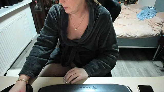 Snapshot of minoesje37 chatting on 02-19-25, 08:41 minoesje37 online show from 02-19-25, 08:41