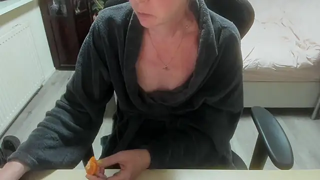 Snapshot of minoesje37 chatting on 03-14-26, 08:25 minoesje37 online show from 03-14-26, 08:25