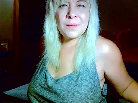 Snapshot of AgoniA7 chatting on 07-24-26, 06:50 AgoniA7 online show from 07-24-26, 06:50