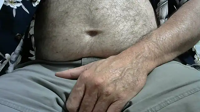 Snapshot of 1chatter3 chatting on 10-24-25, 08:38 1chatter3 online show from 10-24-25, 08:38