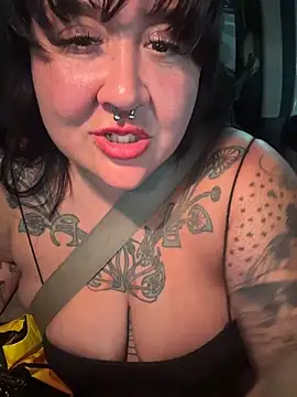 Snapshot of Sad1st1kSadie chatting on 03-08-26, 02:04 Sad1st1kSadie online show from 03-08-26, 02:04