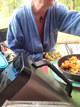 MucMilf59 online show from 04-21-26, 06:12