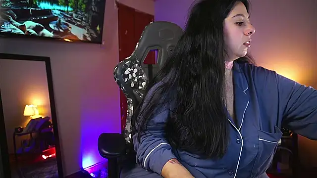 coraline latin online show from 03-27-26, 12:16