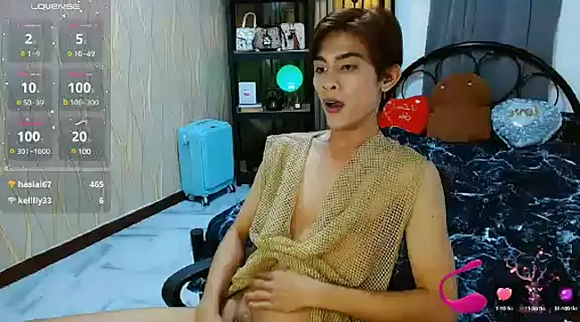 Snapshot of WildestTwink chatting on 12-05-24, 06:22 WildestTwink online show from 12-05-24, 06:22