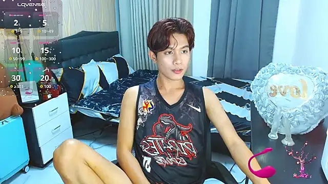 Snapshot of WildestTwink chatting on 03-20-25, 05:58 WildestTwink online show from 03-20-25, 05:58