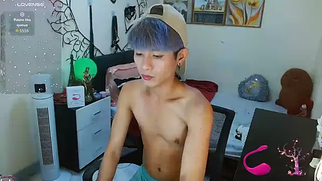 Snapshot of WildestTwink chatting on 09-11-25, 03:56 WildestTwink online show from 09-11-25, 03:56