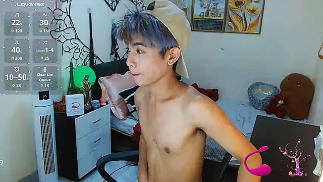 Snapshot of WildestTwink chatting on 09-16-25, 03:57 WildestTwink online show from 09-16-25, 03:57