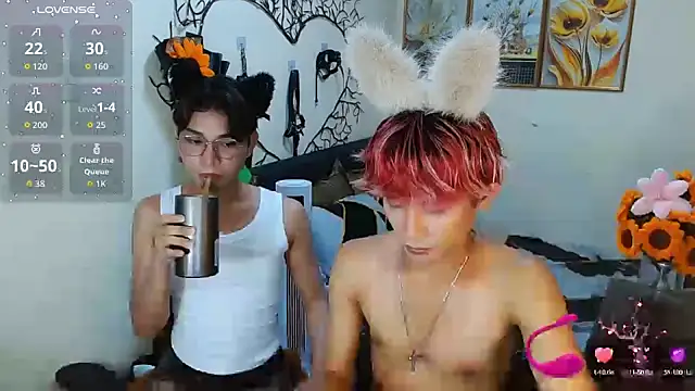 Snapshot of WildestTwink chatting on 10-11-25, 05:11 WildestTwink online show from 10-11-25, 05:11