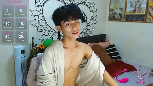 Snapshot of WildestTwink chatting on 11-14-25, 05:11 WildestTwink online show from 11-14-25, 05:11