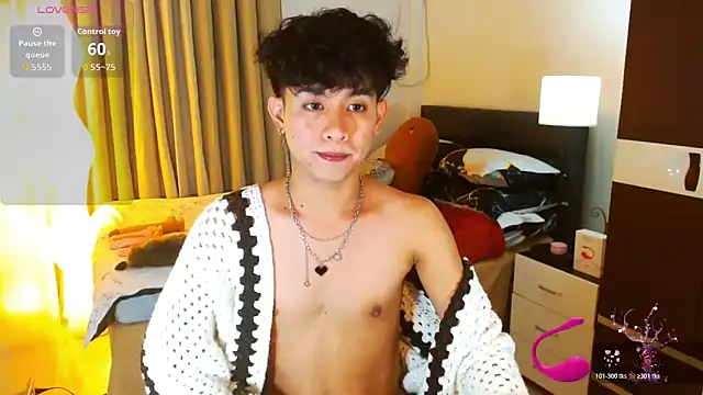 WildestTwink online show from 03-25-26, 05:41