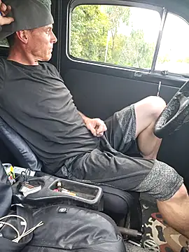 Snapshot of 415cali925 chatting on 09-10-25, 12:21 415cali925 online show from 09-10-25, 12:21