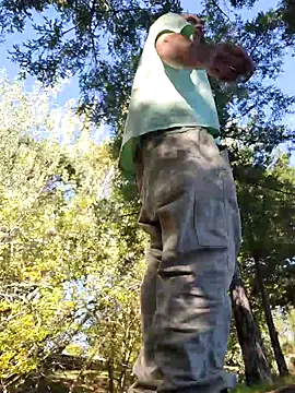 Snapshot of 415cali925 chatting on 10-31-25, 07:04 415cali925 online show from 10-31-25, 07:04