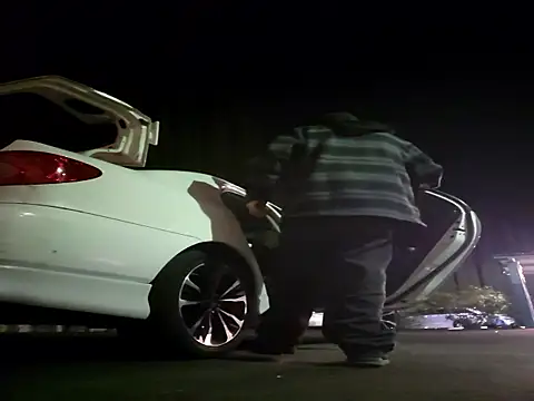 Snapshot of 415cali925 chatting on 11-03-25, 02:35 415cali925 online show from 11-03-25, 02:35