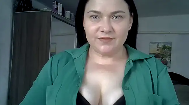 Snapshot of TammyAh chatting on 01-08-25, 12:05 TammyAh online show from 01-08-25, 12:05