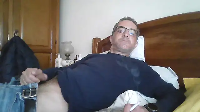 CarlosRocha73 online show from 04-08-26, 11:21