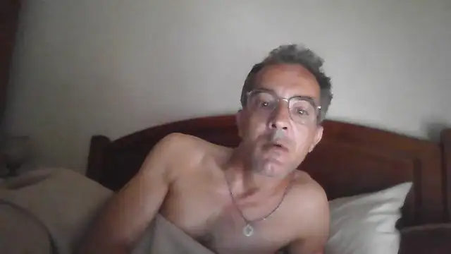 CarlosRocha73 online show from 06-17-26, 08:17